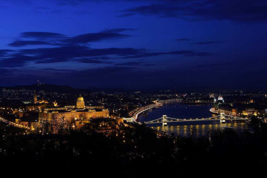 Asbóth Taylor Apartment Budapeste Quarto foto